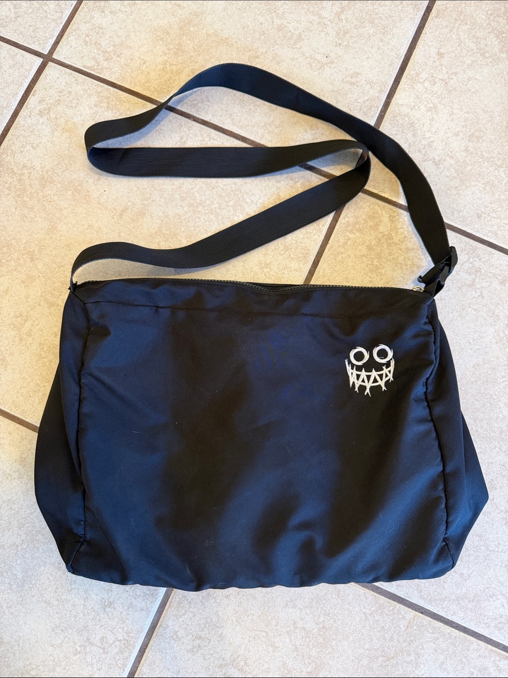 Men's Black Crossbody Shoulder Bag with Embroidered Graphic